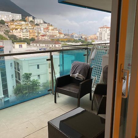 Swimming Pools Apartment In Ocean Village - 2 Bed 2 Bath Rock View Gibraltar Ngoại thất bức ảnh
