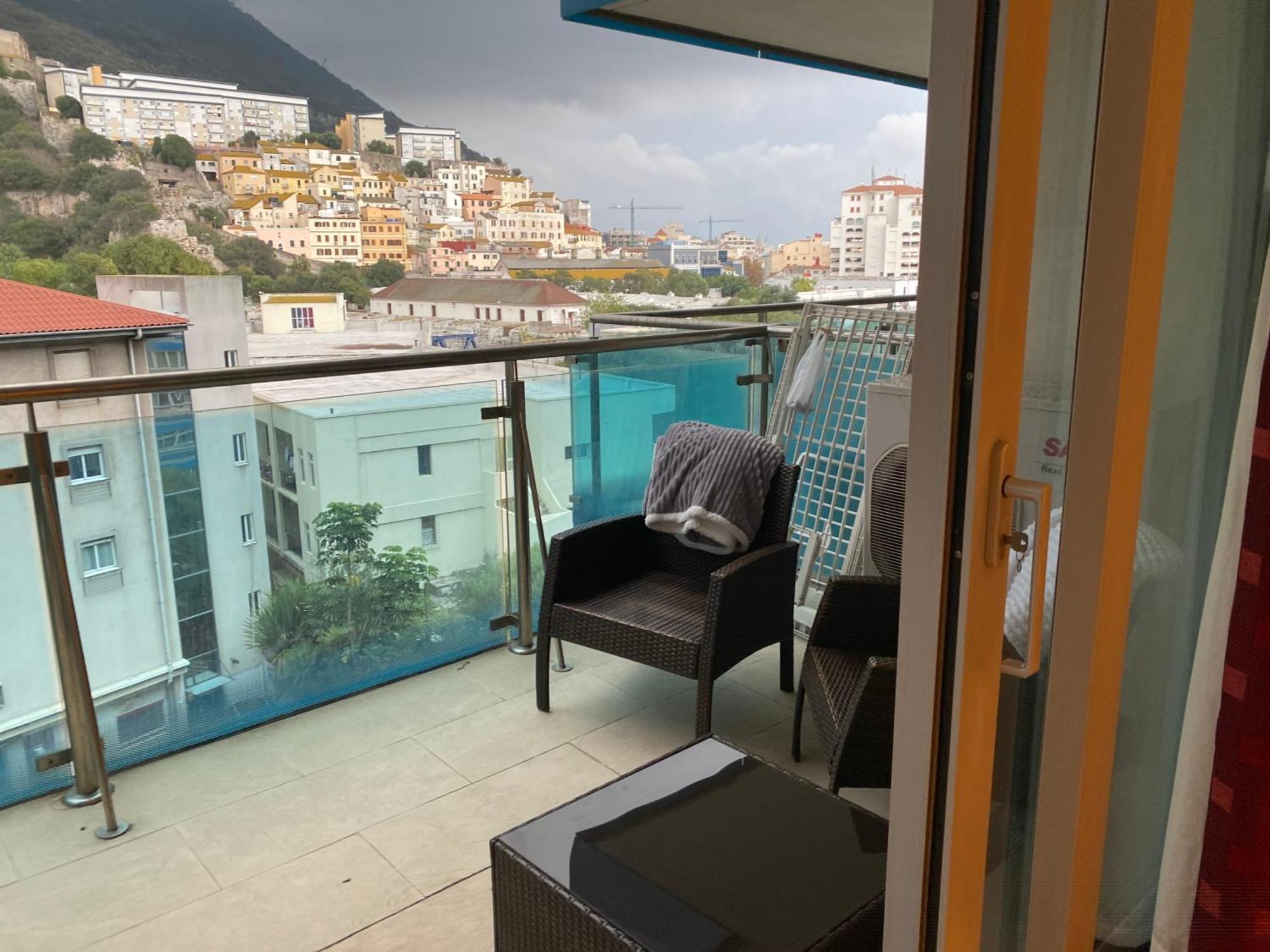 Swimming Pools Apartment In Ocean Village - 2 Bed 2 Bath Rock View Gibraltar Ngoại thất bức ảnh